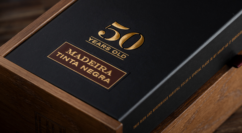 Madeira Tinta Negra