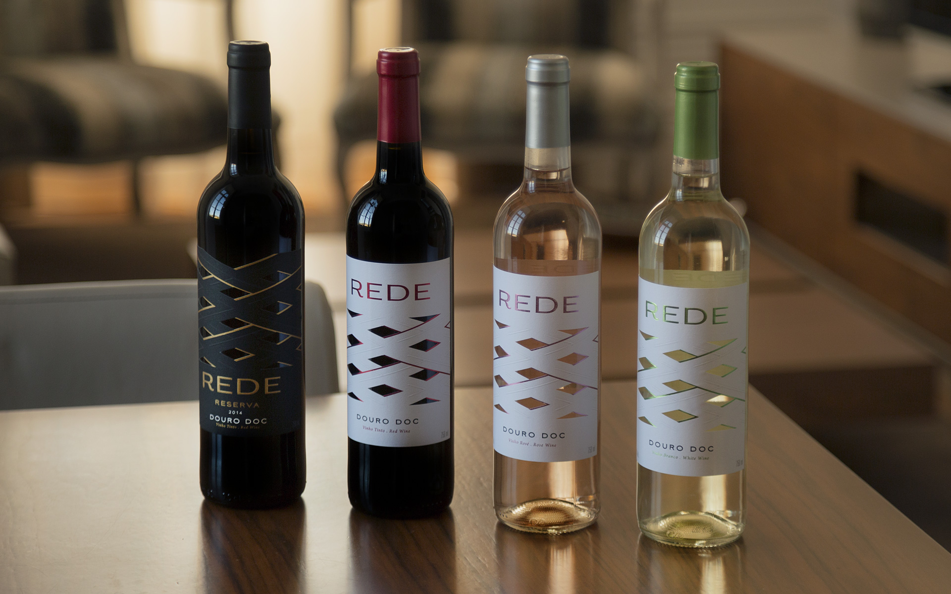 labels design